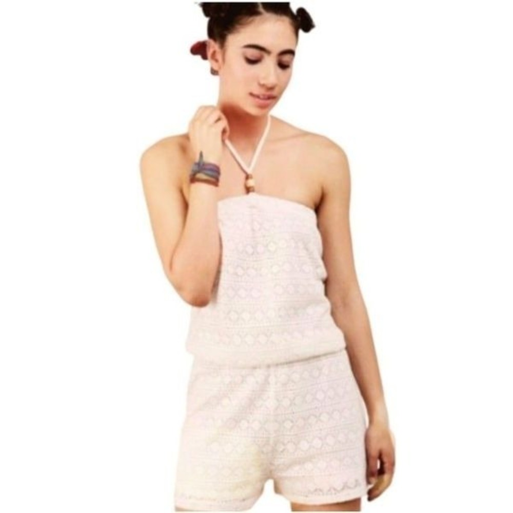Urban Outfitters Cream Lace Boho Festival Coachella Romper Woman's Small‎